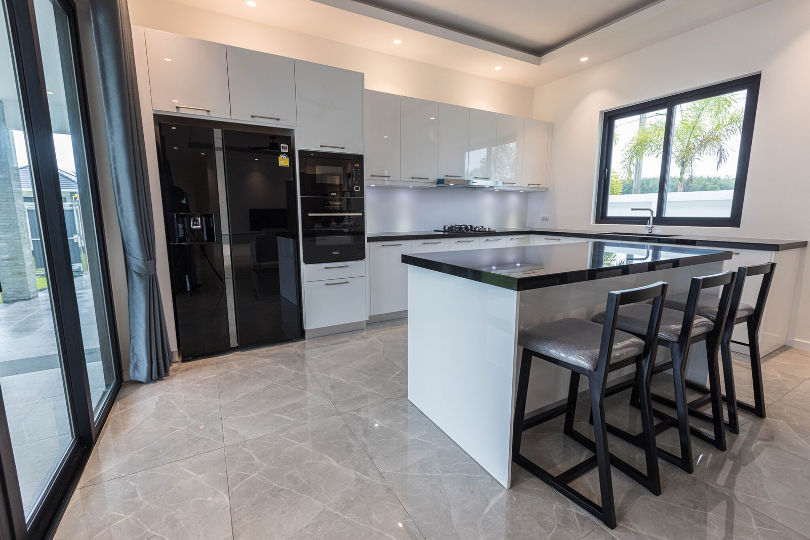 Highland Villa image