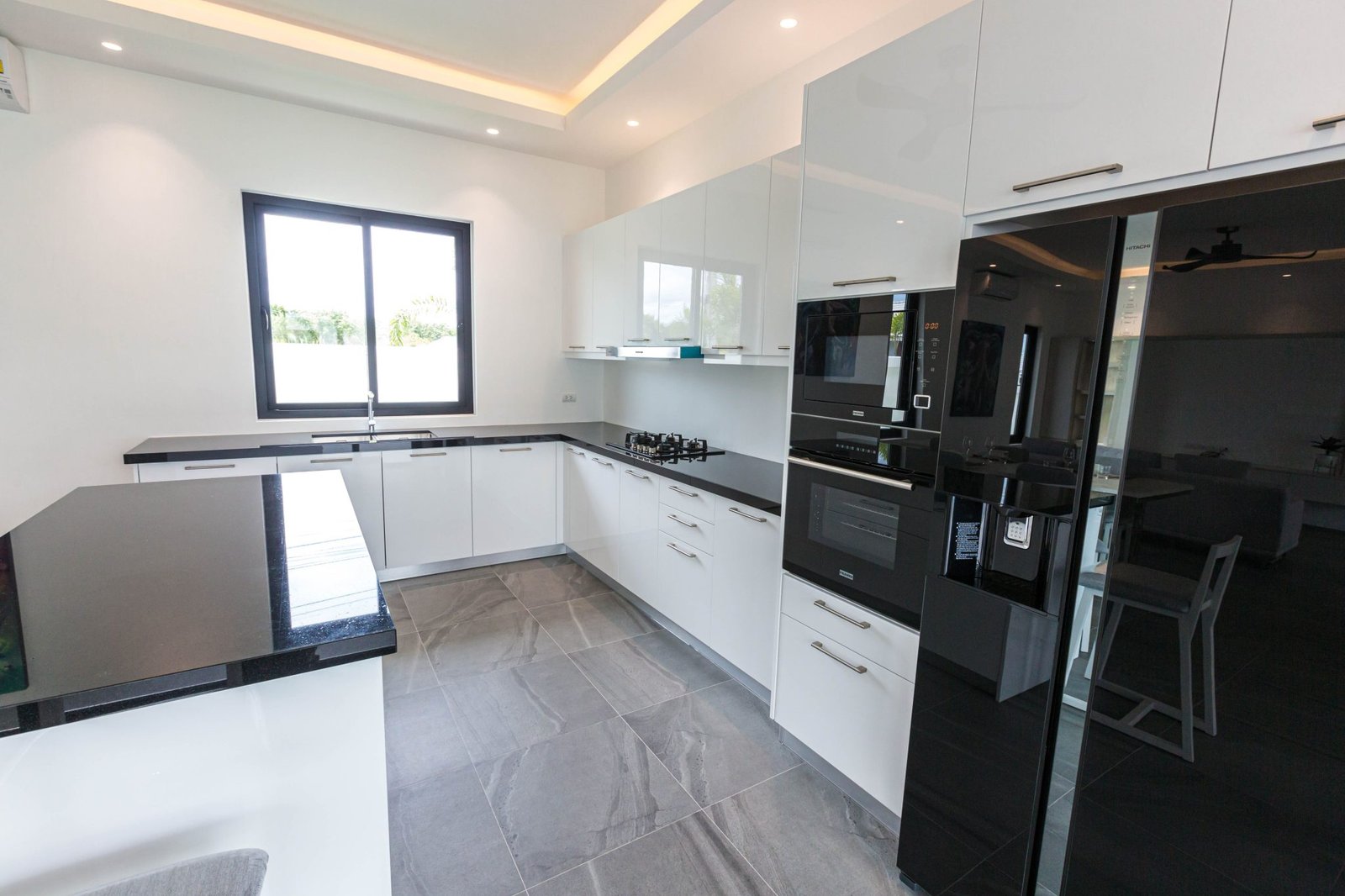 Highland Villa image