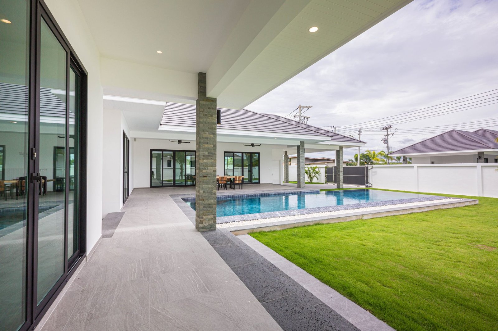 Highland Villa image